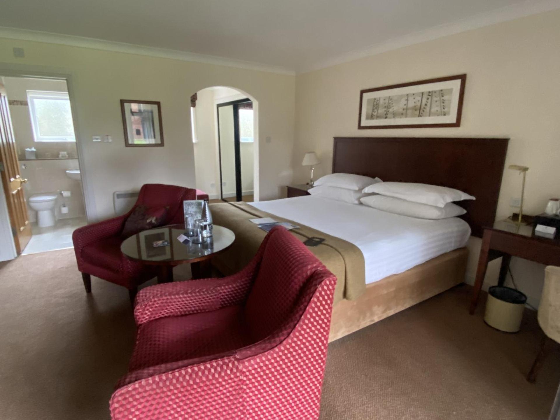 Macdonald Elmers Court Hotel y Resort Lymington Exterior foto