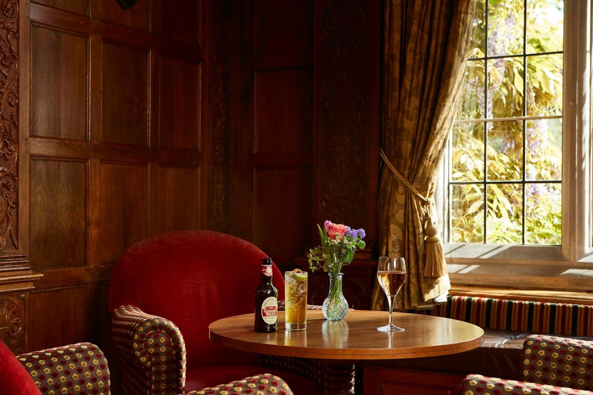 Macdonald Elmers Court Hotel y Resort Lymington Exterior foto